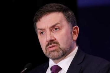 MP calls on DFI to make roads around airport a priority