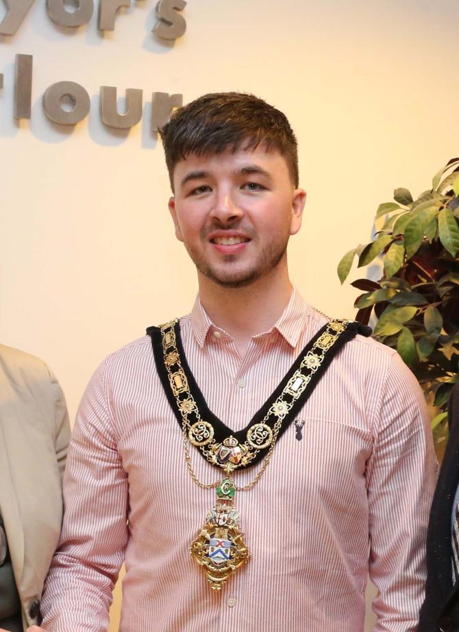 Worst Mayor Ever Jibe Prompts Sinn Fein Fury Antrim Guardian 819 likes · 141 talking about this. worst mayor ever jibe prompts sinn