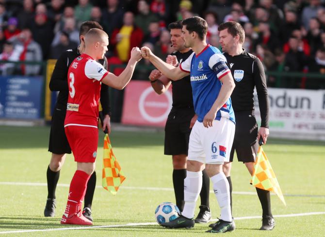 DANSKE BANK PREMIERSHIP: As you were at the top as Cliftonville and Linfield play out a stalemate