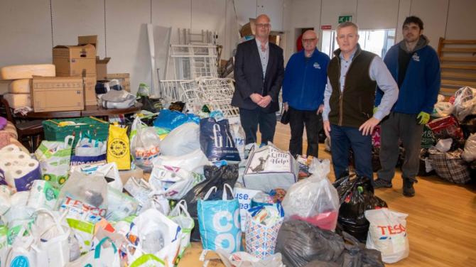 Local people flock to aid Ukraine