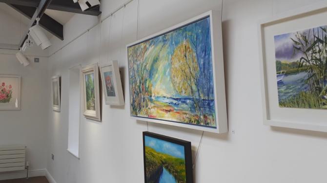 Spring arrives at the Oriel Gallery with Ulster Society of Women Artists exhibition