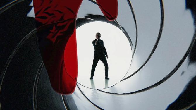 The romps at Shane's Castle that would put Bond to shame