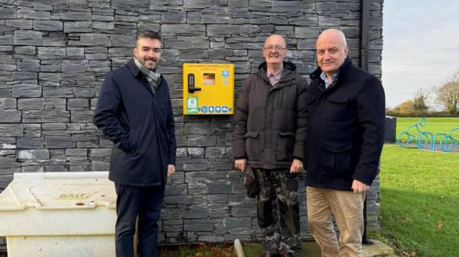 New defibrillator for Templepatrick