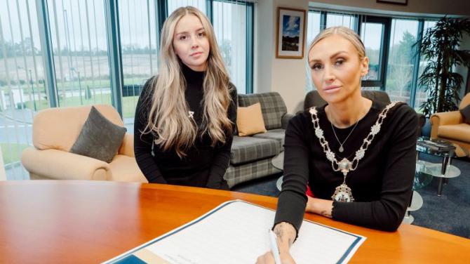 Council reaffirms White Ribbon Charter commitment