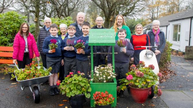 School pupils and fold residents team up to support their 'wild' neighbours