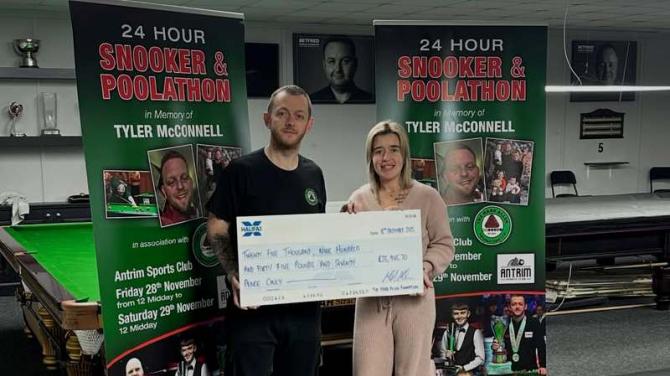 Allen's snooker and pool marathon raises over &pound;25,900 for family of late publican