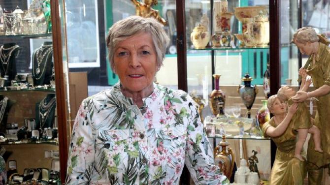 Antiques expert receives British Empire Medal for charity fundraising