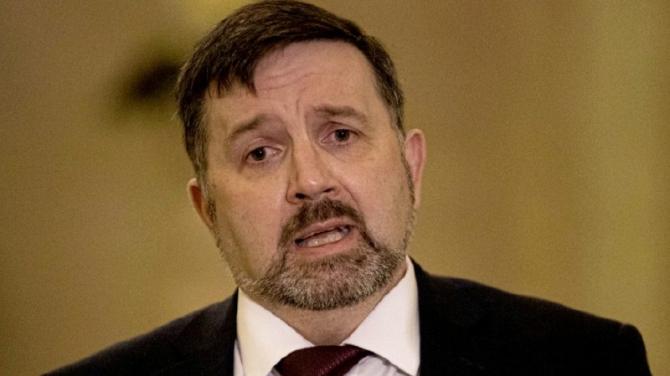 Airport drop-off hike 'regrettable'