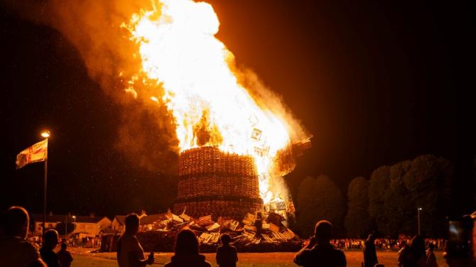 Tempers flare as bonfire scheme is unchanged
