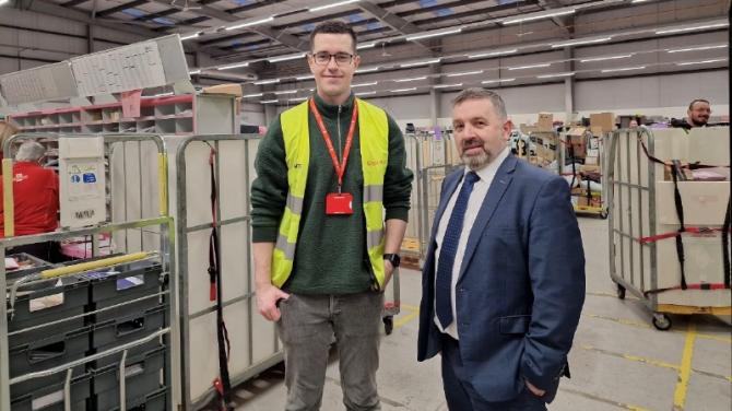 Swann sticks up for local posties